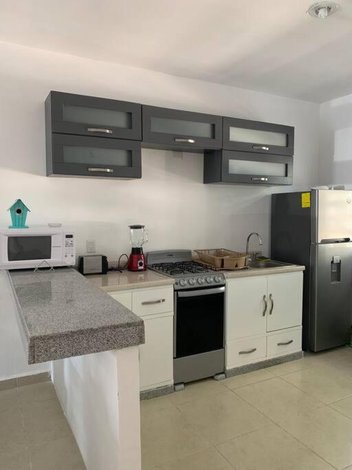 La Casa Del Arbol -4Bed 3 Bath Villa ปัวร์โตโมเรลอส ภายนอก รูปภาพ